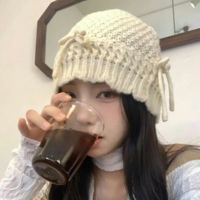 8级警报海报